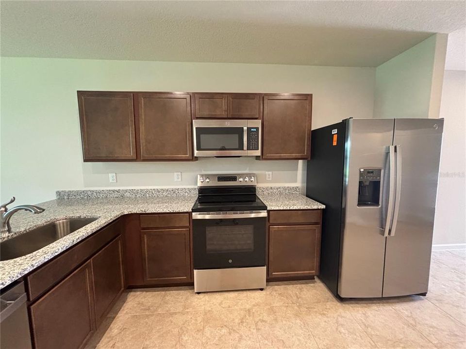For Sale: $249,950 (3 beds, 2 baths, 1441 Square Feet)