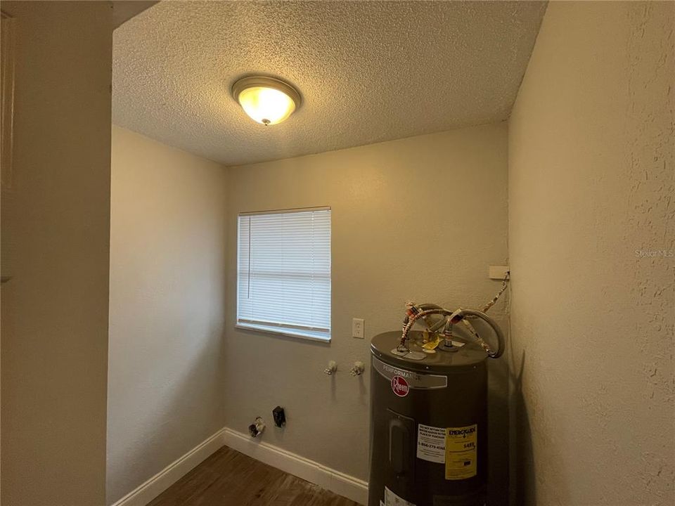 For Sale: $410,000 (4 beds, 0 baths, 1829 Square Feet)