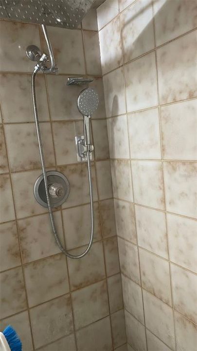 For Rent: $1,200 (3 beds, 2 baths, 1488 Square Feet)