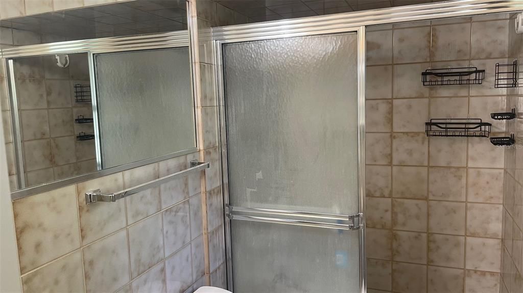 For Rent: $1,200 (3 beds, 2 baths, 1488 Square Feet)