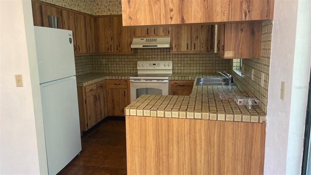 For Rent: $1,200 (3 beds, 2 baths, 1488 Square Feet)