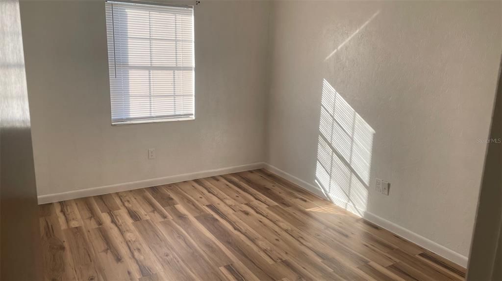 For Rent: $1,200 (3 beds, 2 baths, 1488 Square Feet)