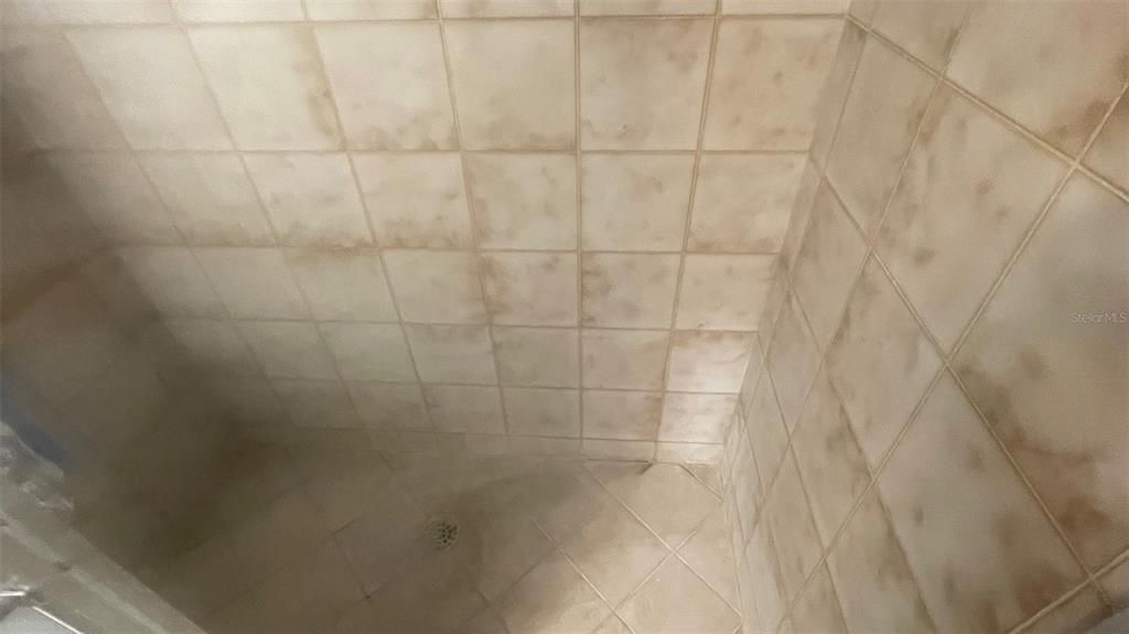 For Rent: $1,200 (3 beds, 2 baths, 1488 Square Feet)