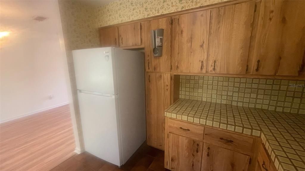 For Rent: $1,200 (3 beds, 2 baths, 1488 Square Feet)