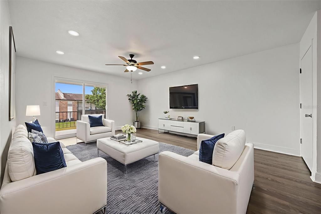 En Venta: $179,999 (2 camas, 2 baños, 1040 Pies cuadrados)