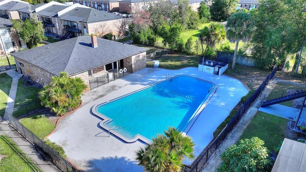 En Venta: $179,999 (2 camas, 2 baños, 1040 Pies cuadrados)