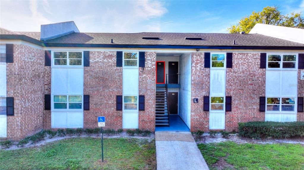 En Venta: $179,999 (2 camas, 2 baños, 1040 Pies cuadrados)