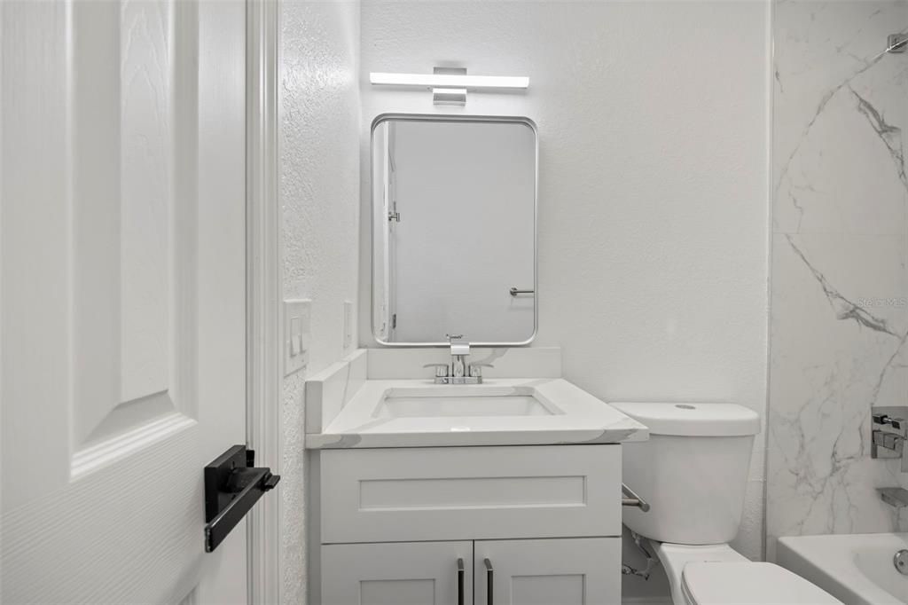 En Venta: $179,999 (2 camas, 2 baños, 1040 Pies cuadrados)