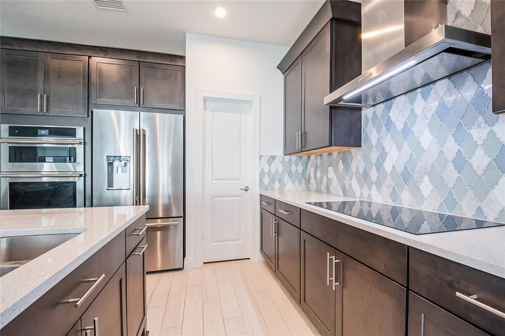 待售: $624,900 (4 贝兹, 2 浴室, 2014 平方英尺)