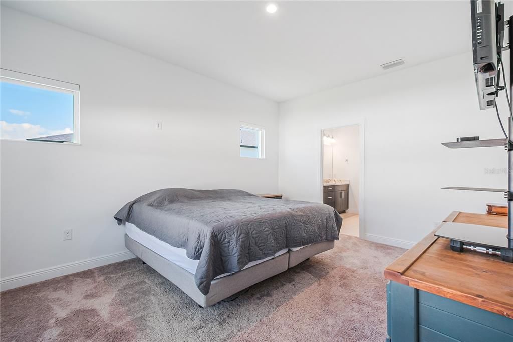 待售: $624,900 (4 贝兹, 2 浴室, 2014 平方英尺)