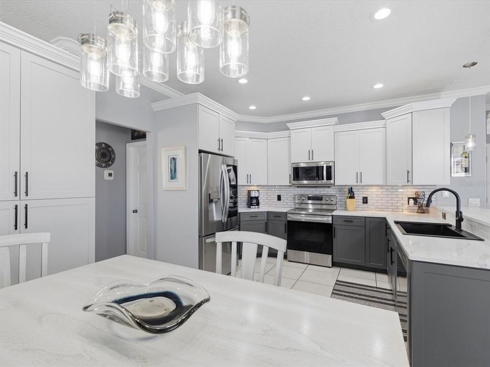 For Sale: $525,000 (3 beds, 2 baths, 1820 Square Feet)