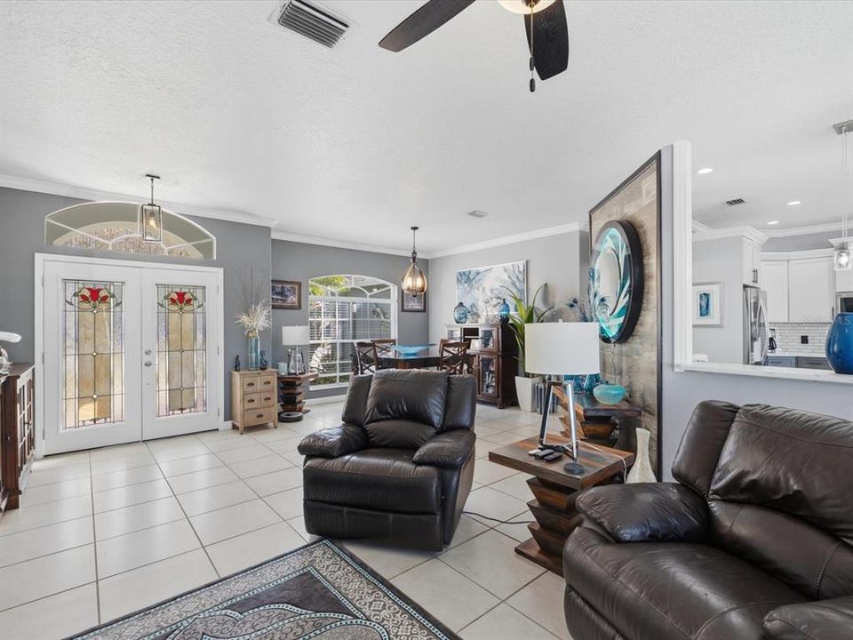 For Sale: $525,000 (3 beds, 2 baths, 1820 Square Feet)