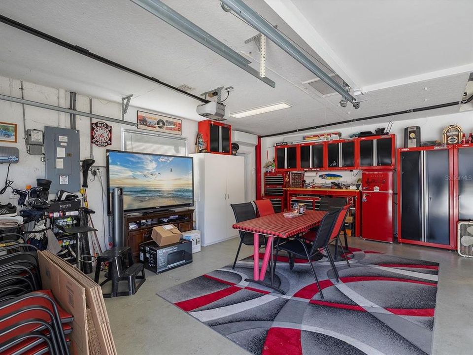 For Sale: $525,000 (3 beds, 2 baths, 1820 Square Feet)