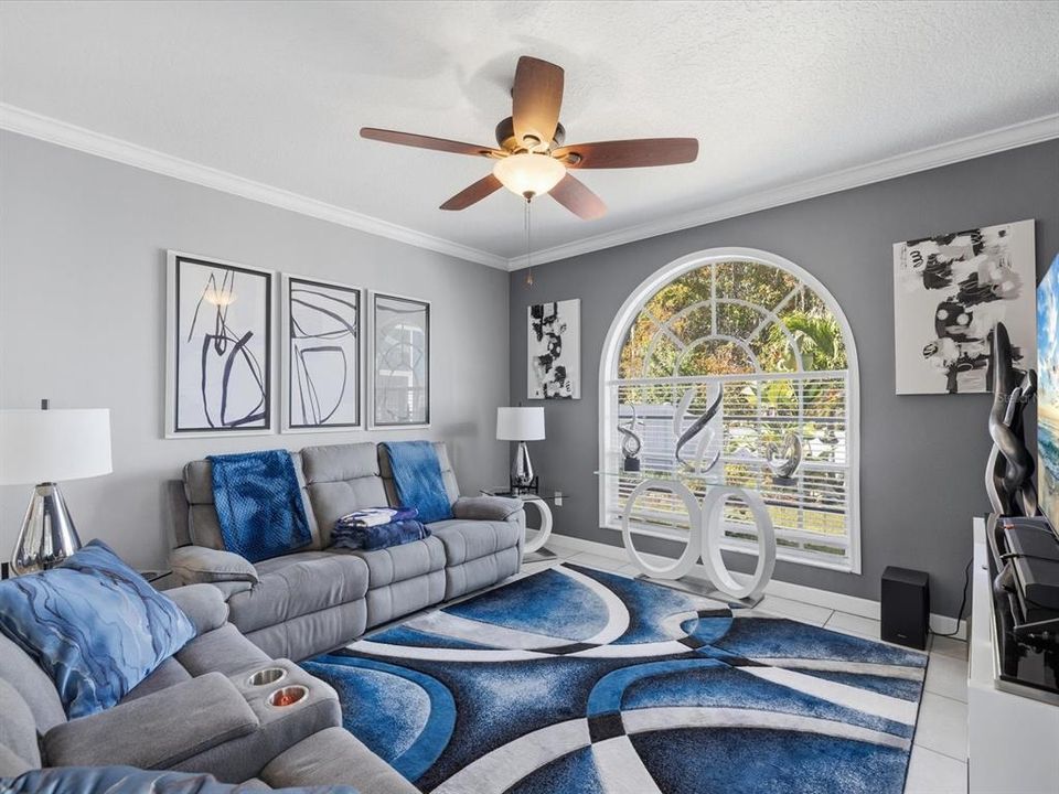 For Sale: $525,000 (3 beds, 2 baths, 1820 Square Feet)