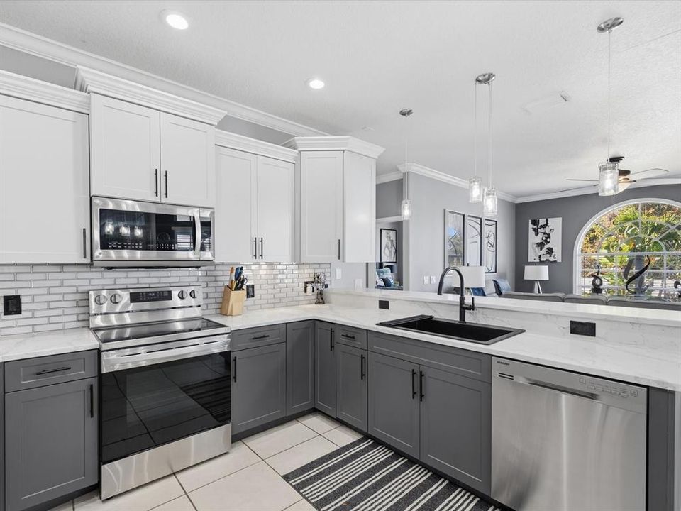 For Sale: $525,000 (3 beds, 2 baths, 1820 Square Feet)