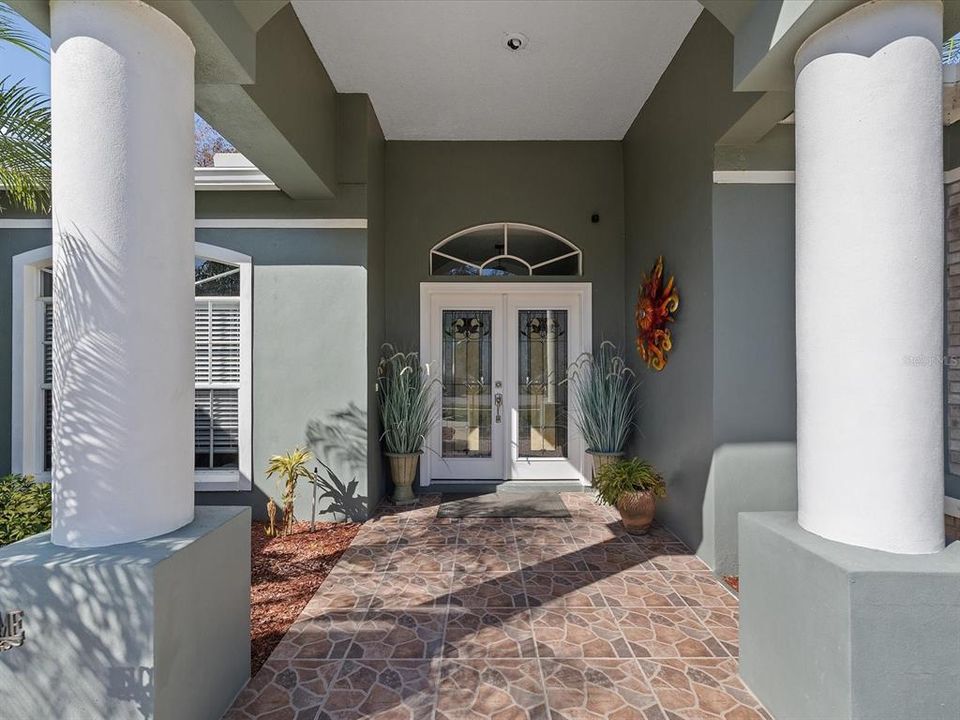 For Sale: $525,000 (3 beds, 2 baths, 1820 Square Feet)