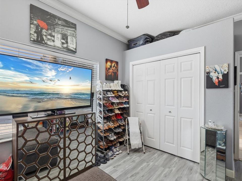 For Sale: $525,000 (3 beds, 2 baths, 1820 Square Feet)