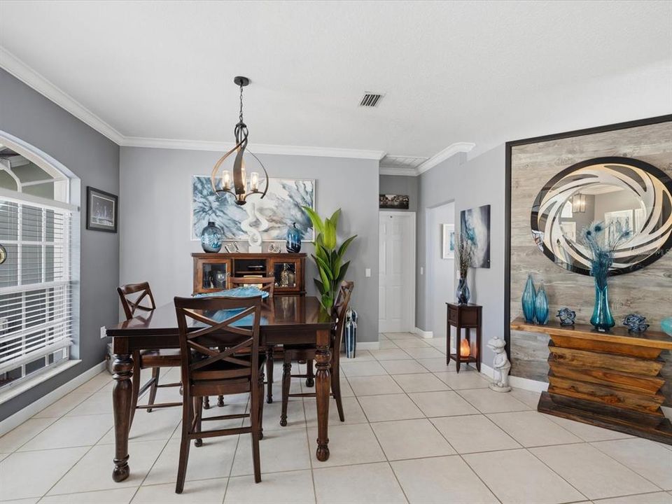 For Sale: $525,000 (3 beds, 2 baths, 1820 Square Feet)