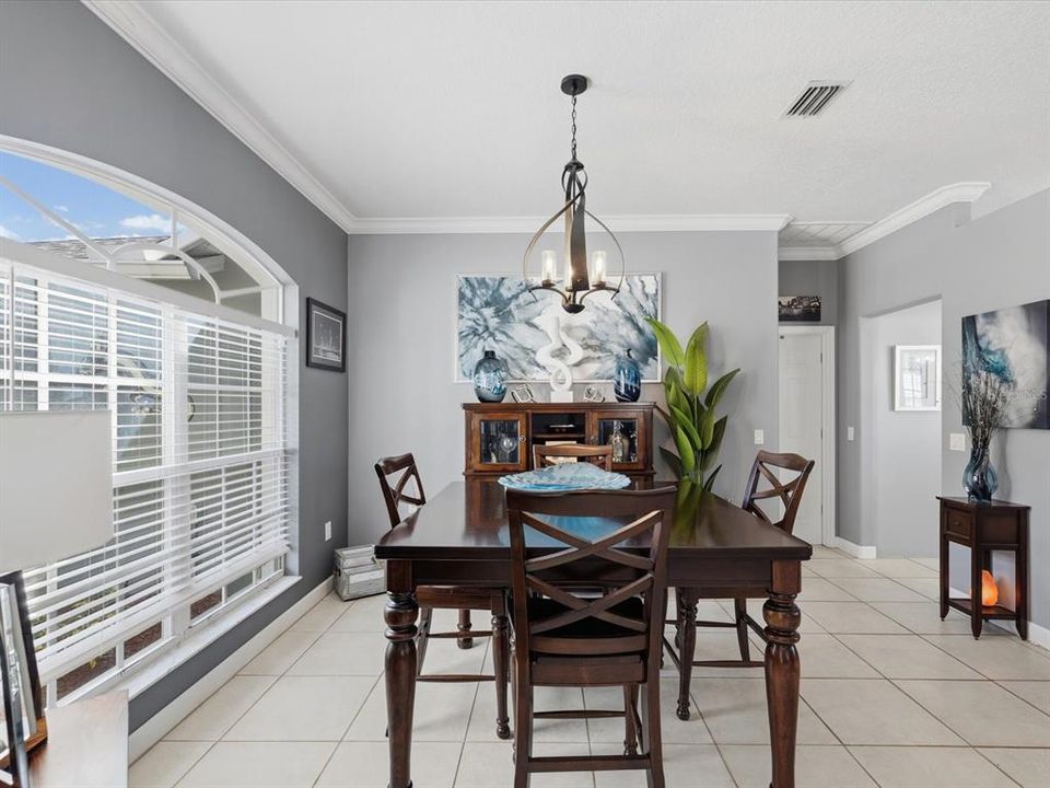 For Sale: $525,000 (3 beds, 2 baths, 1820 Square Feet)