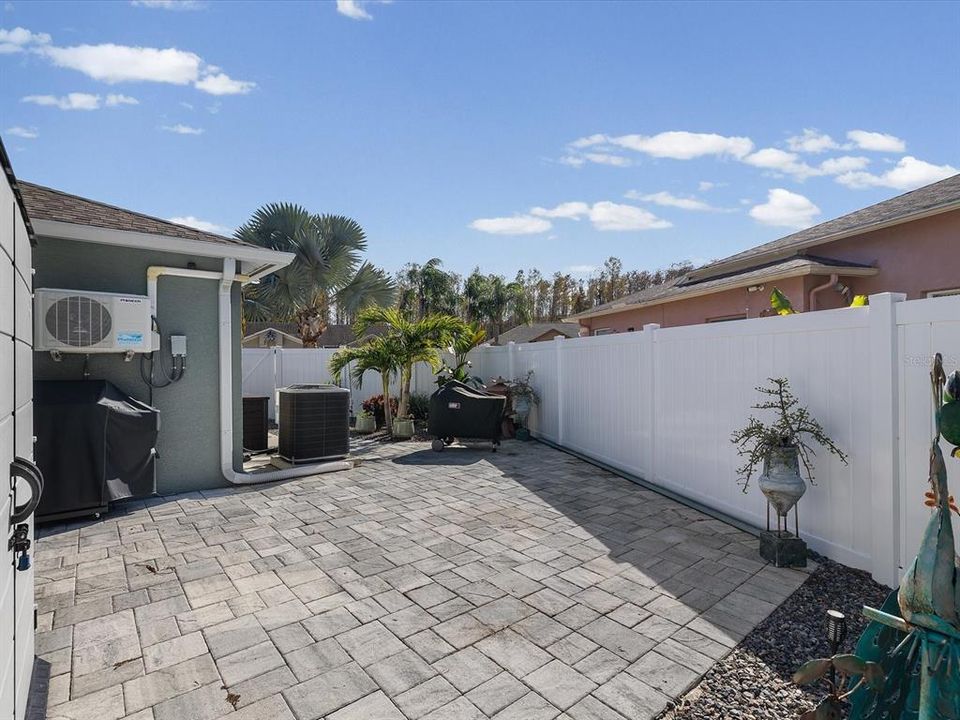 For Sale: $525,000 (3 beds, 2 baths, 1820 Square Feet)