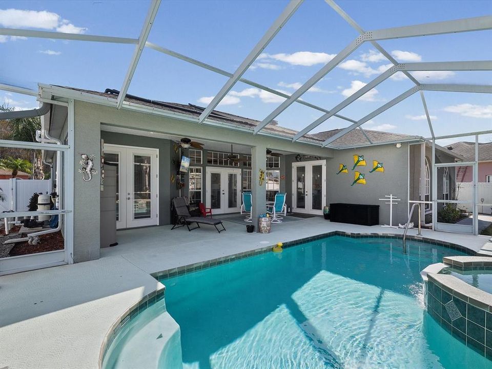 For Sale: $525,000 (3 beds, 2 baths, 1820 Square Feet)