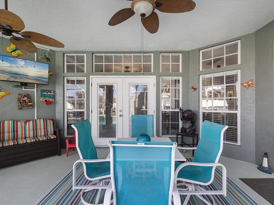 For Sale: $525,000 (3 beds, 2 baths, 1820 Square Feet)