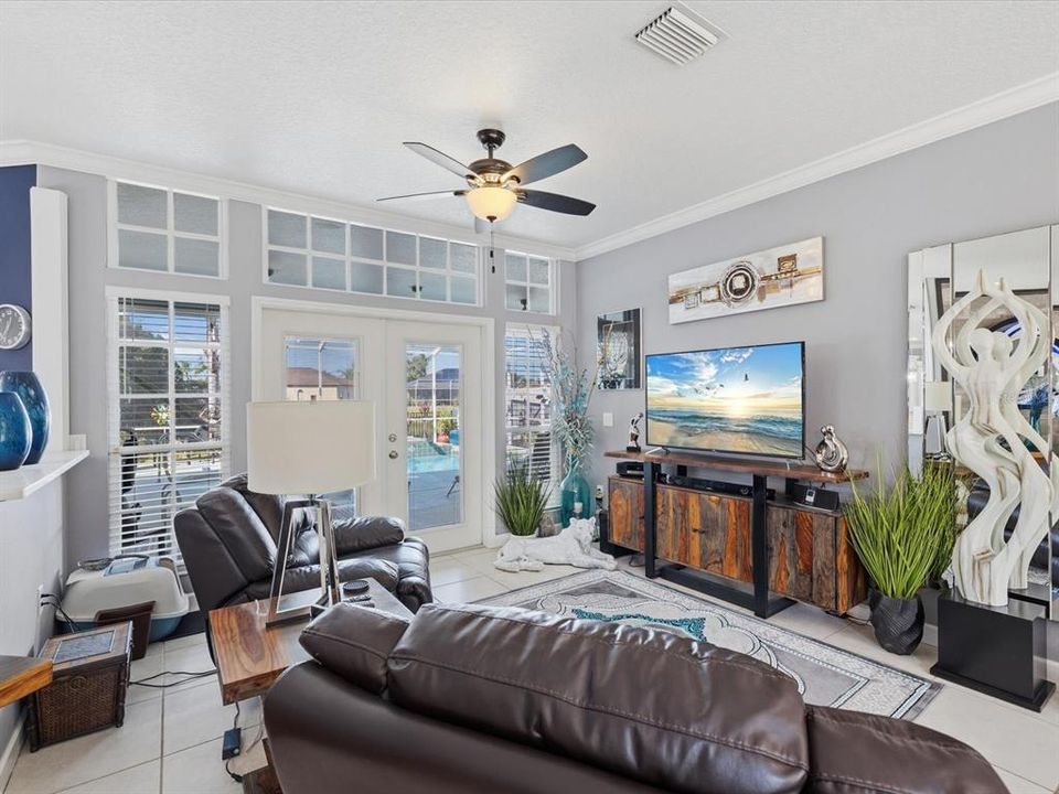 For Sale: $525,000 (3 beds, 2 baths, 1820 Square Feet)