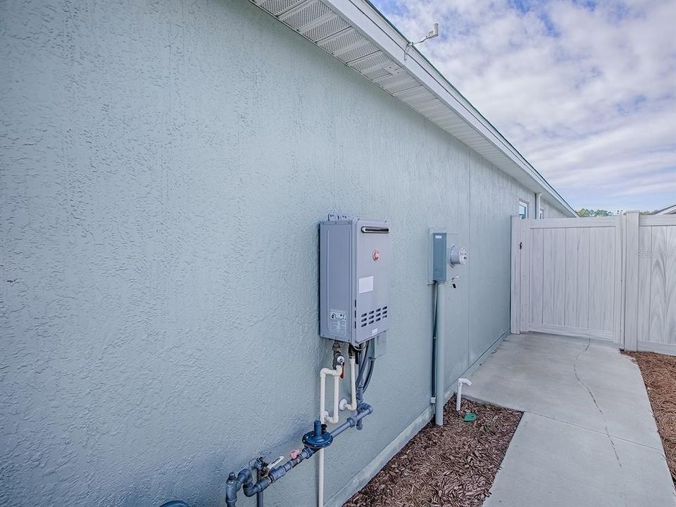 На продажу: $389,900 (3 спален, 2 ванн, 1499 Квадратных фут)