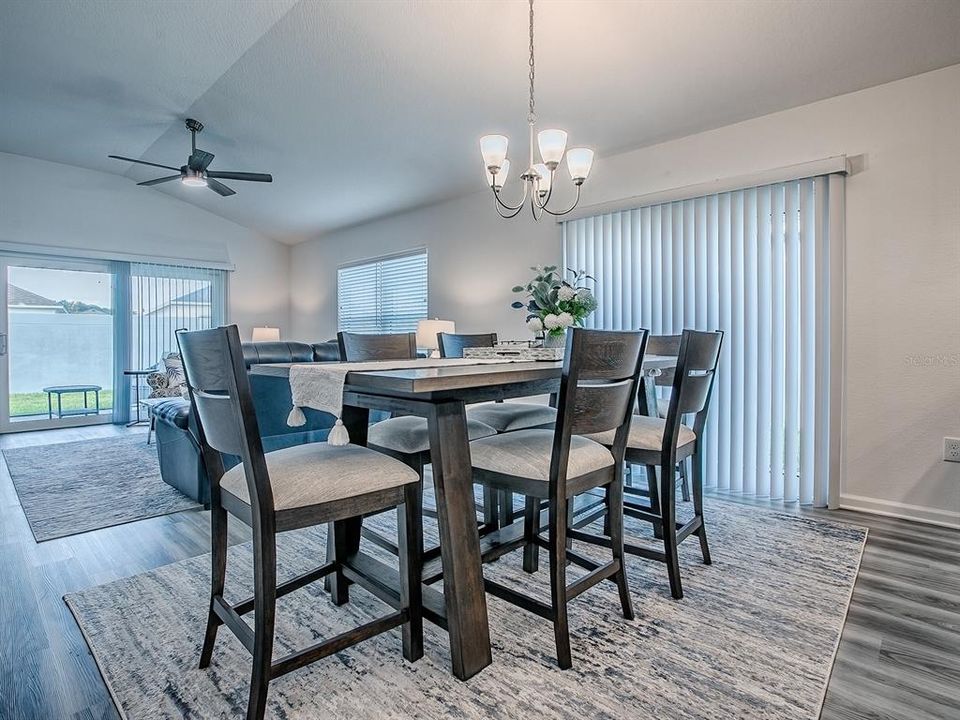 На продажу: $389,900 (3 спален, 2 ванн, 1499 Квадратных фут)