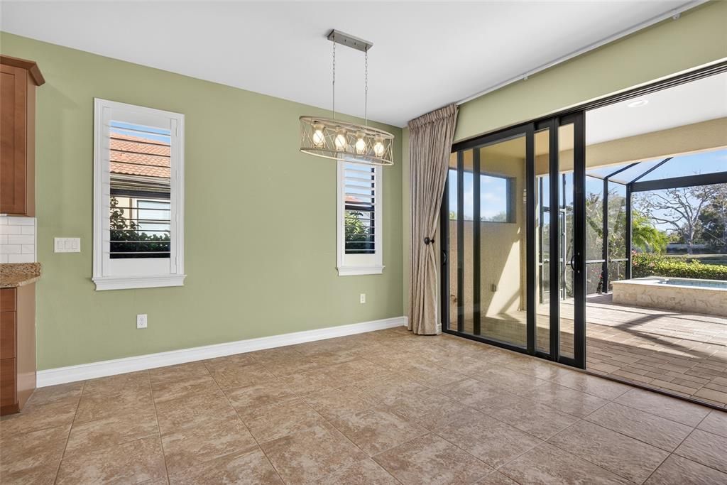 На продажу: $695,000 (4 спален, 3 ванн, 3164 Квадратных фут)