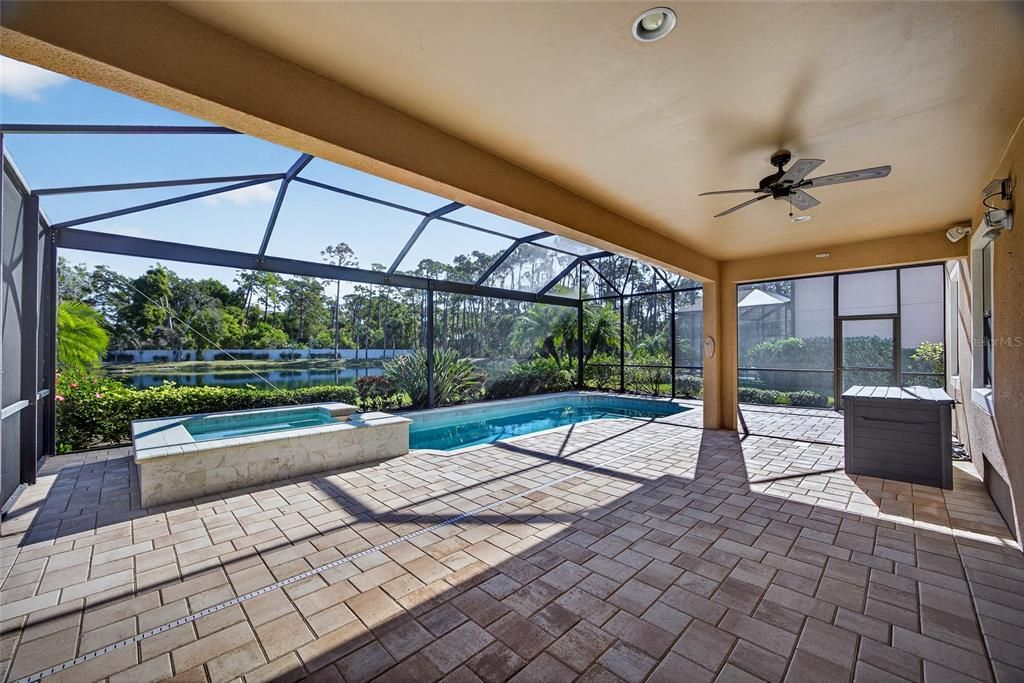 На продажу: $695,000 (4 спален, 3 ванн, 3164 Квадратных фут)