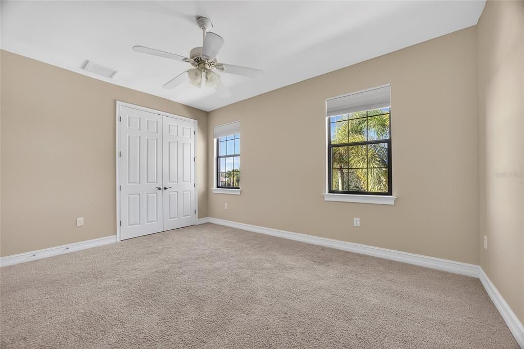 На продажу: $695,000 (4 спален, 3 ванн, 3164 Квадратных фут)