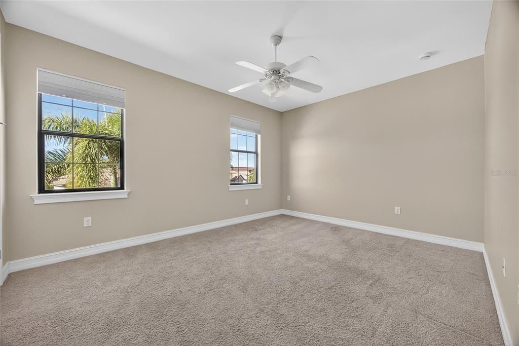 На продажу: $695,000 (4 спален, 3 ванн, 3164 Квадратных фут)