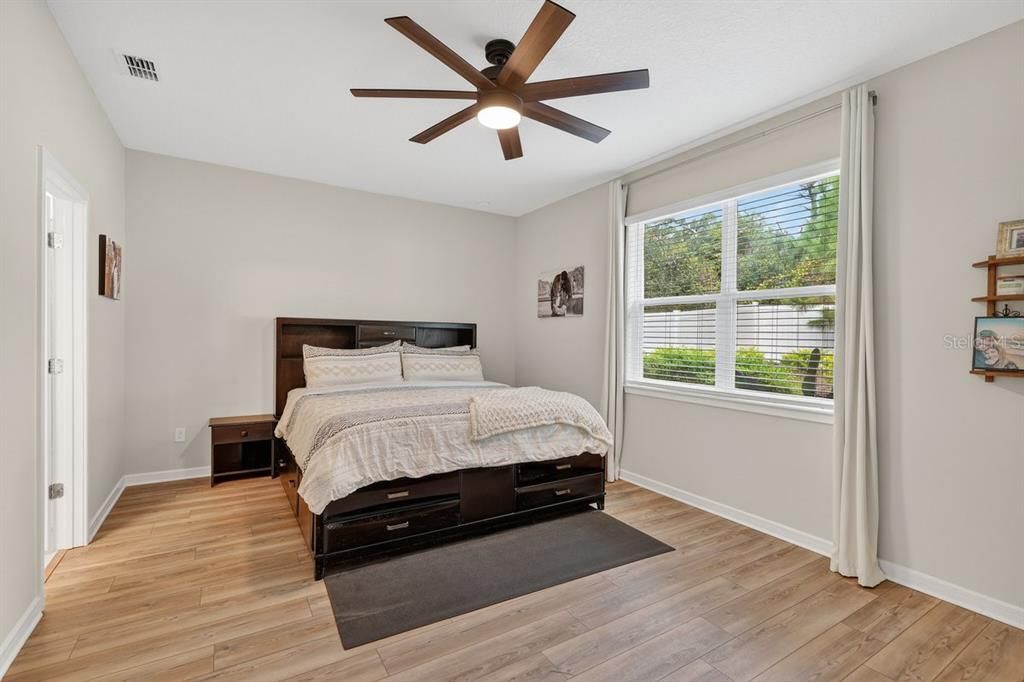 En Venta: $399,900 (3 camas, 2 baños, 2164 Pies cuadrados)