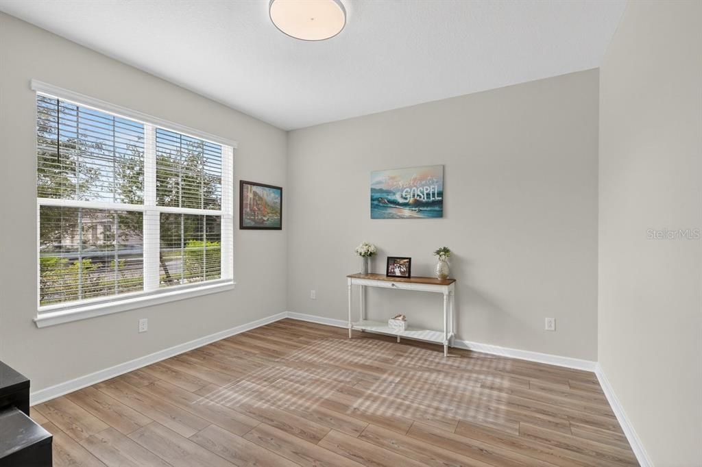 En Venta: $399,900 (3 camas, 2 baños, 2164 Pies cuadrados)