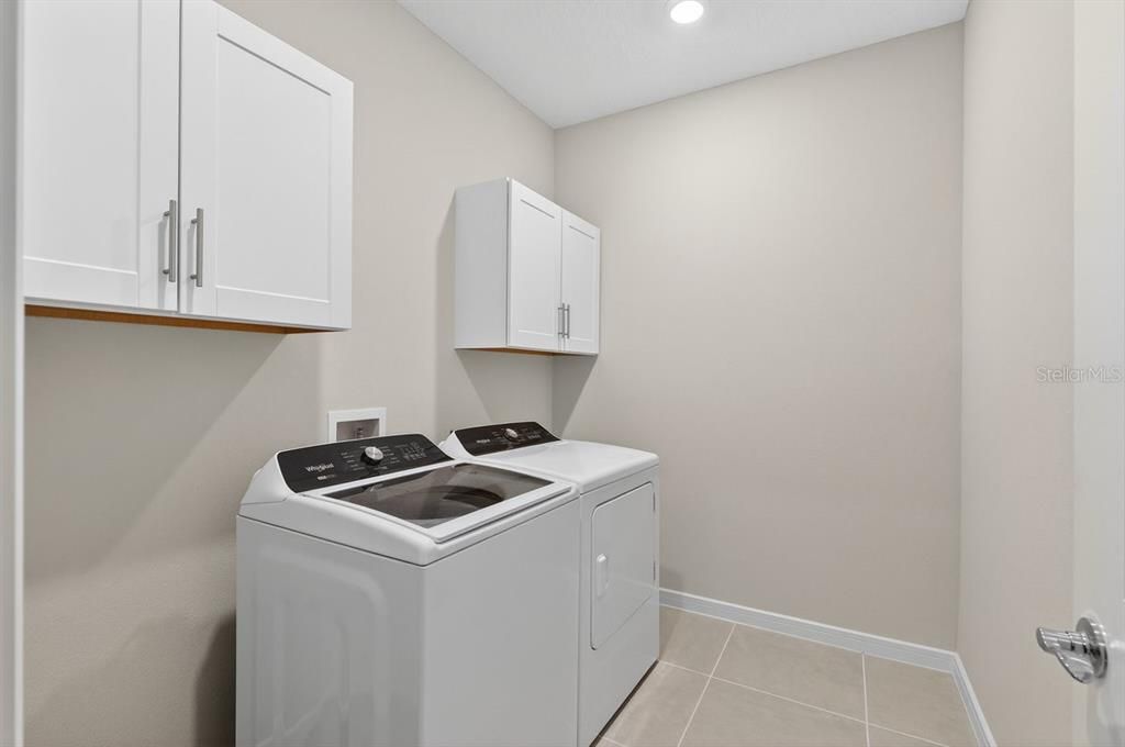 En Venta: $399,900 (3 camas, 2 baños, 2164 Pies cuadrados)