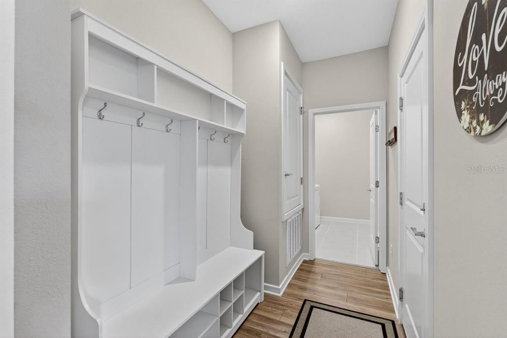 En Venta: $399,900 (3 camas, 2 baños, 2164 Pies cuadrados)