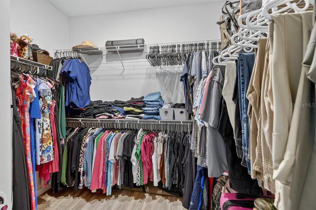 En Venta: $399,900 (3 camas, 2 baños, 2164 Pies cuadrados)