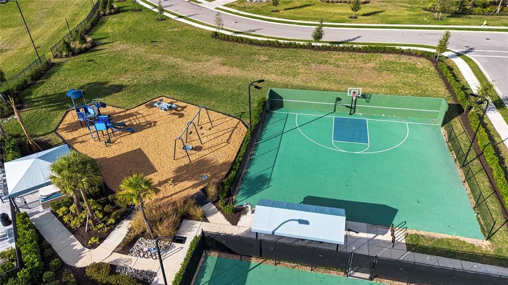 На продажу: $575,000 (4 спален, 2 ванн, 2139 Квадратных фут)