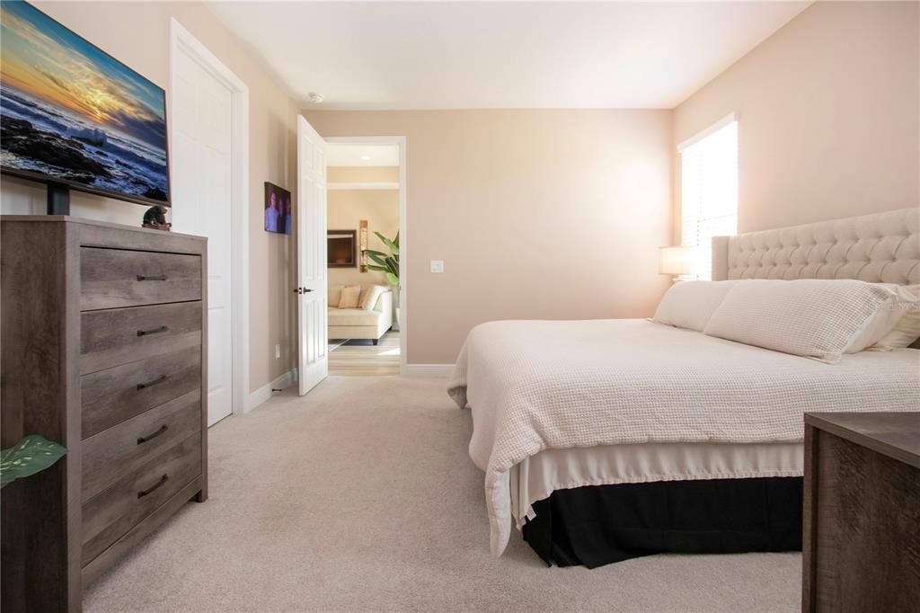 На продажу: $575,000 (4 спален, 2 ванн, 2139 Квадратных фут)