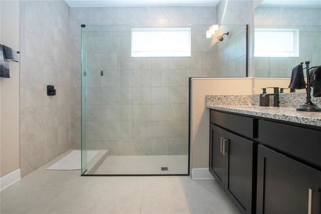 На продажу: $575,000 (4 спален, 2 ванн, 2139 Квадратных фут)