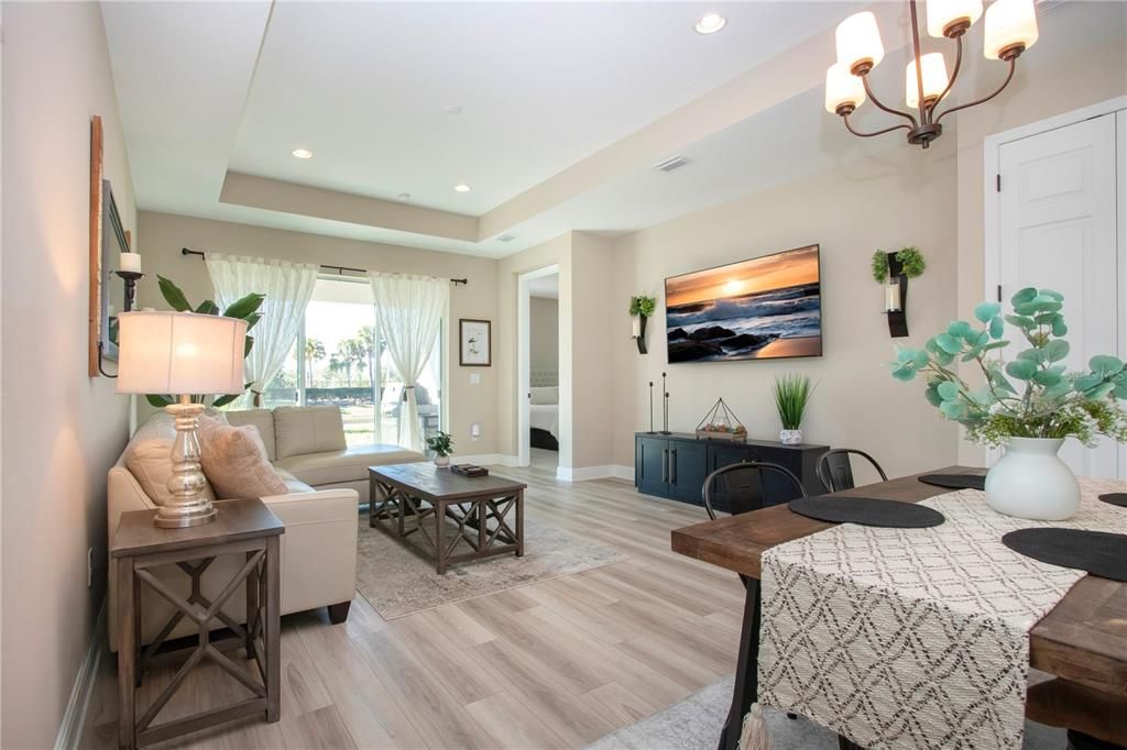 На продажу: $575,000 (4 спален, 2 ванн, 2139 Квадратных фут)