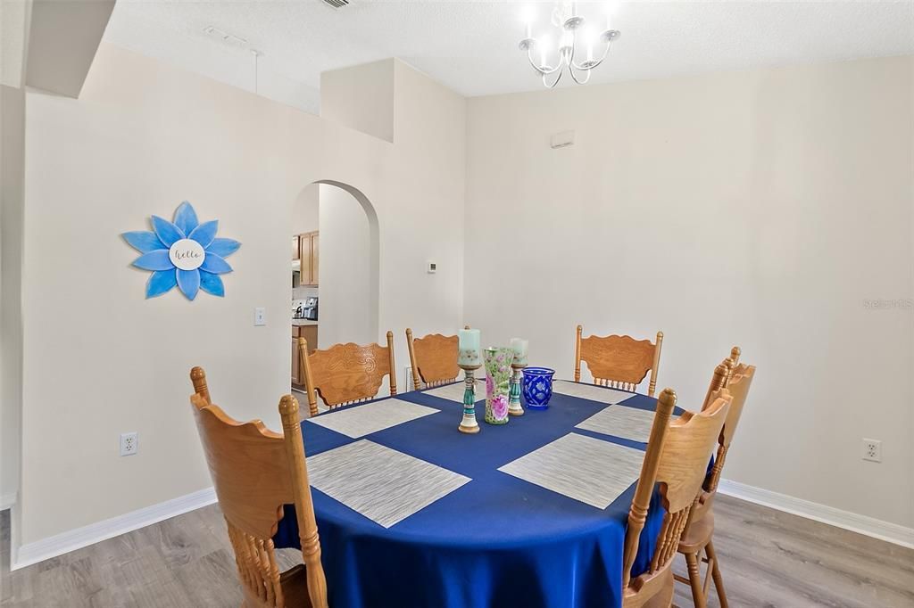 For Sale: $375,000 (4 beds, 2 baths, 1785 Square Feet)