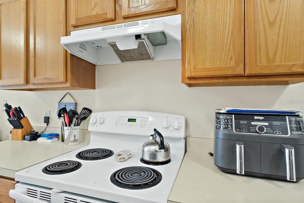 For Sale: $375,000 (4 beds, 2 baths, 1785 Square Feet)