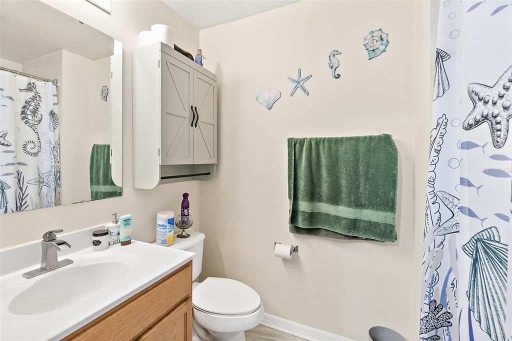 En Venta: $375,000 (4 camas, 2 baños, 1785 Pies cuadrados)