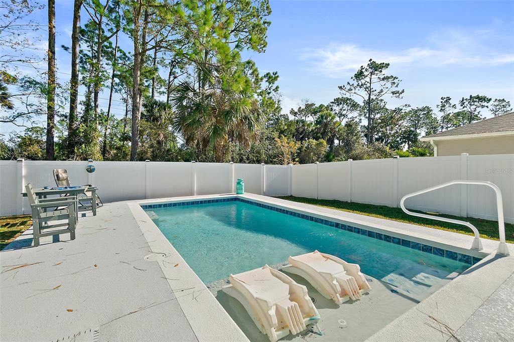 En Venta: $375,000 (4 camas, 2 baños, 1785 Pies cuadrados)