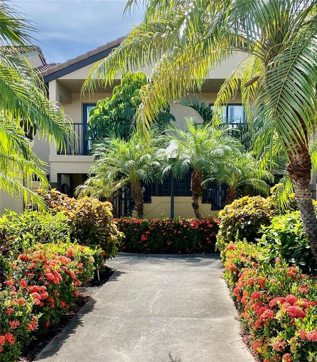 待售: $369,000 (2 贝兹, 2 浴室, 1233 平方英尺)