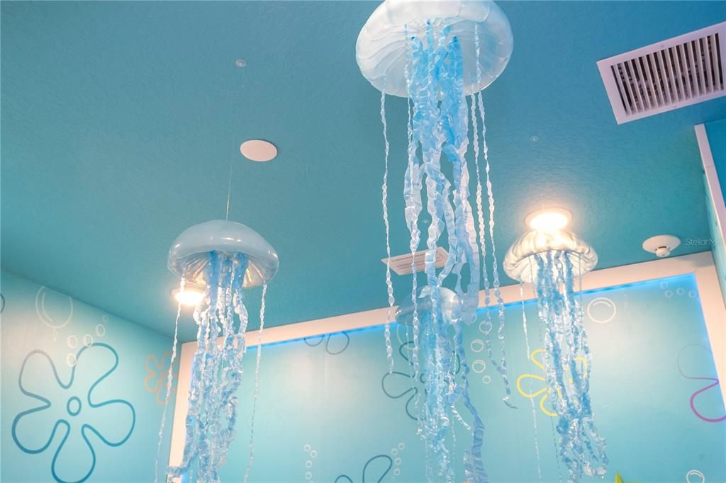 For Sale: $1,990,000 (9 beds, 9 baths, 3949 Square Feet)