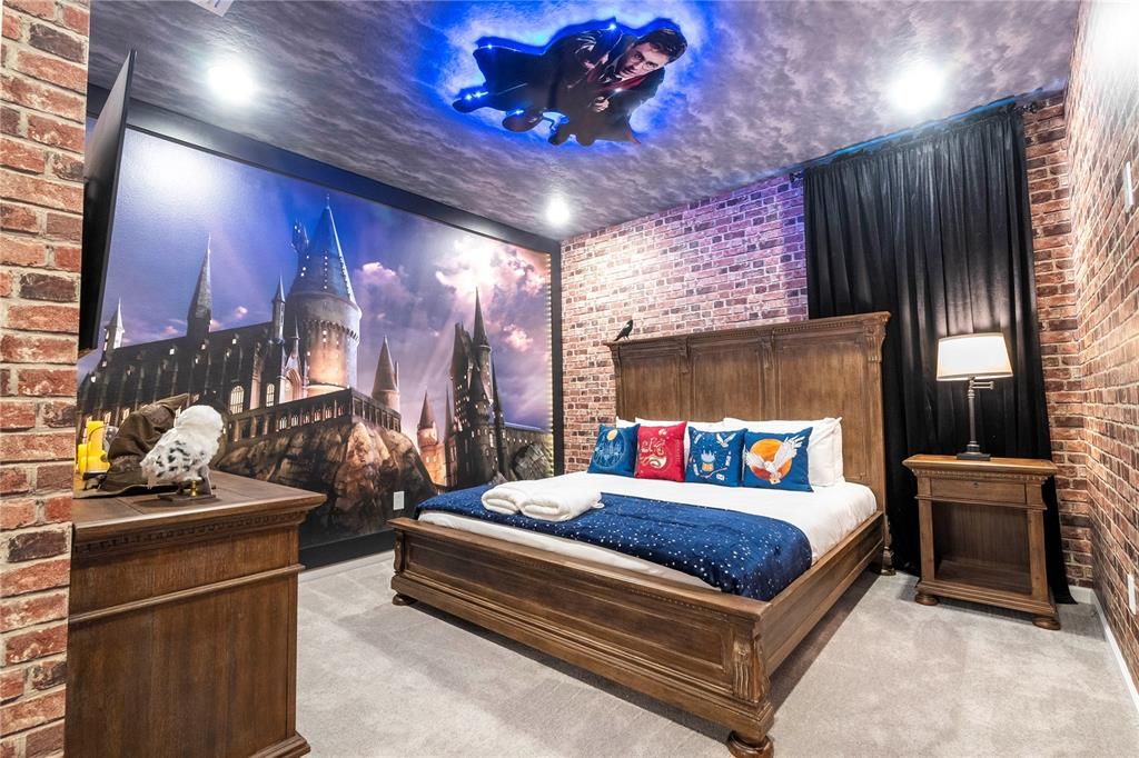 For Sale: $1,990,000 (9 beds, 9 baths, 3949 Square Feet)