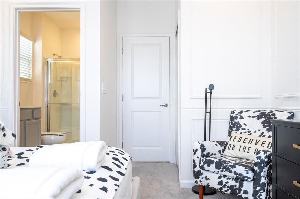 For Sale: $1,990,000 (9 beds, 9 baths, 3949 Square Feet)